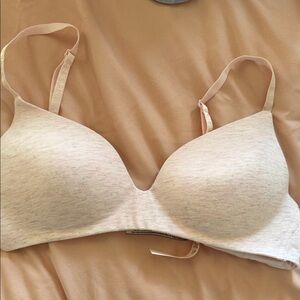 Victoria Secret Sparkely Light Pink Bra